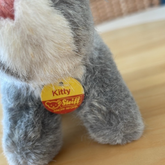 Vintage Steiff grey and white standing cat “Kitty”. - Picture 6 of 9